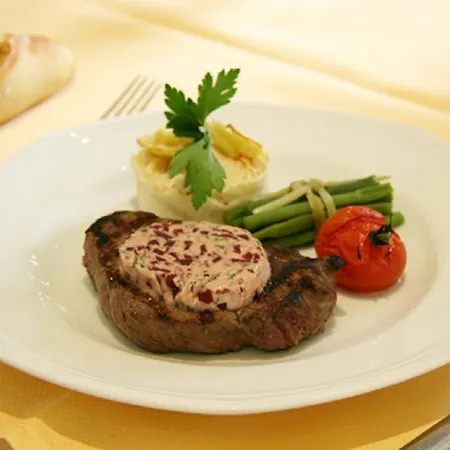 فندق Logis Lyon Est Porte De L'ain 4*