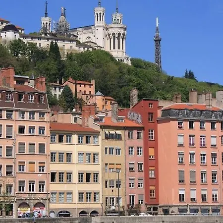 Logis Lyon Est Porte De L'ain Hotel Saint-Maurice-de-Beynost