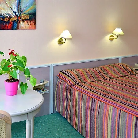 Logis Lyon Est Porte De L'ain Otel Saint-Maurice-de-Beynost