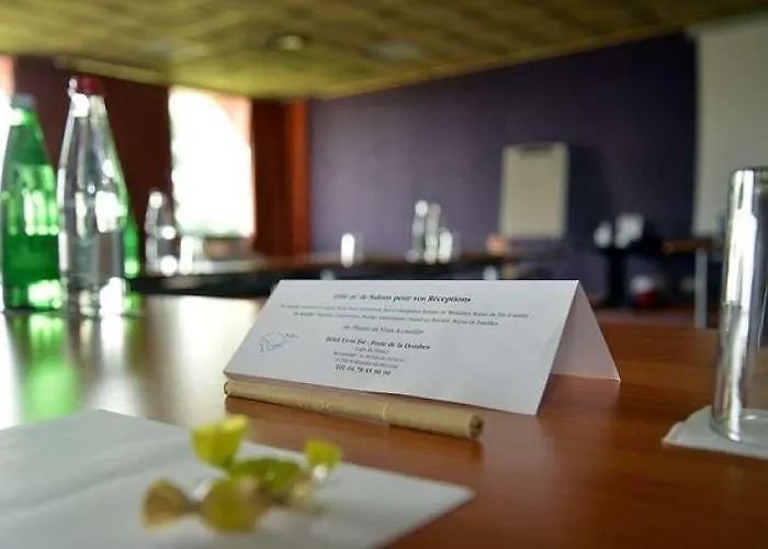 Logis Lyon Est Porte De L'ain 4*