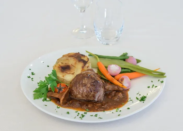 Logis Lyon Est Porte De L'ain Hotell Saint-Maurice-de-Beynost