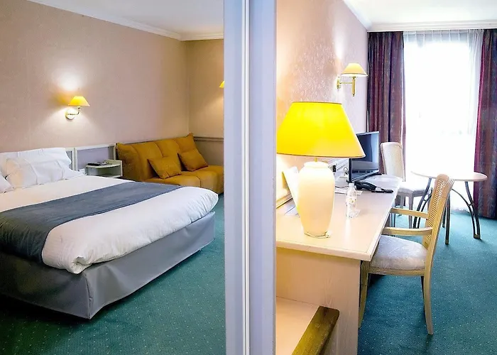 Logis Lyon Est Porte De L'ain Saint-Maurice-de-Beynost