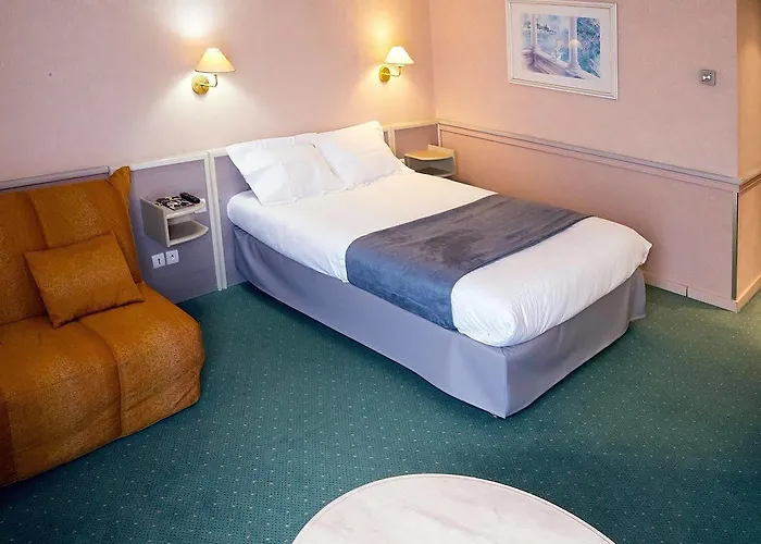 Logis Lyon Est Porte De L'ain 4* Saint-Maurice-de-Beynost