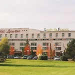 Hotel Logis Lyon Est Porte De L'ain