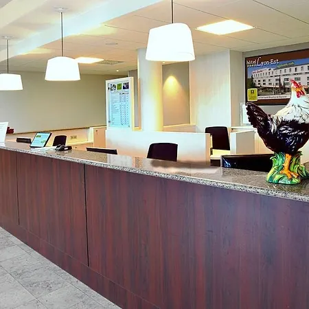 Hotel Logis Lyon Est Porte De L'ain Saint-Maurice-de-Beynost