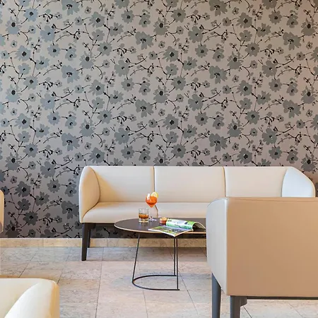 Logis Lyon Est Porte De L'ain