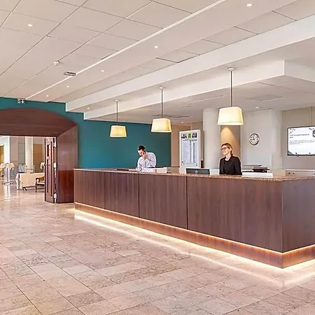 Hotel Logis Lyon Est Porte De L'ain Saint-Maurice-de-Beynost