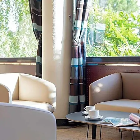Logis Lyon Est Porte De L'ain Hotel Saint-Maurice-de-Beynost