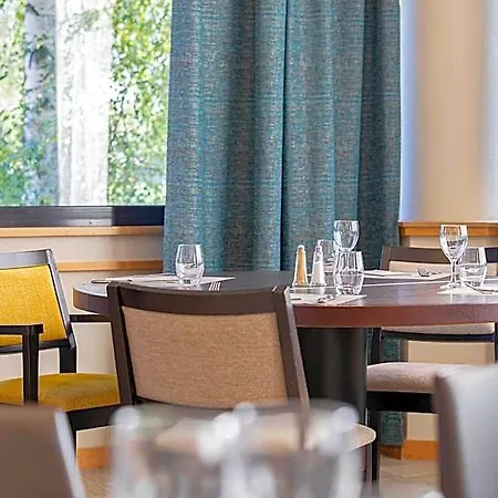 Hotel Logis Lyon Est Porte De L'ain