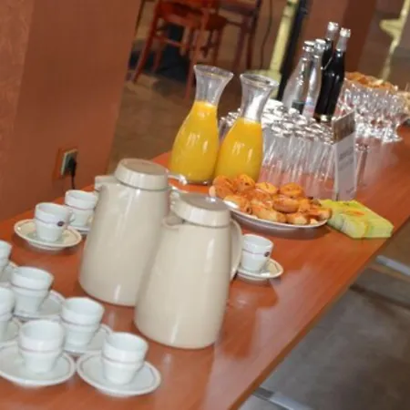 Logis Lyon Est Porte De L'ain Hotel Saint-Maurice-de-Beynost