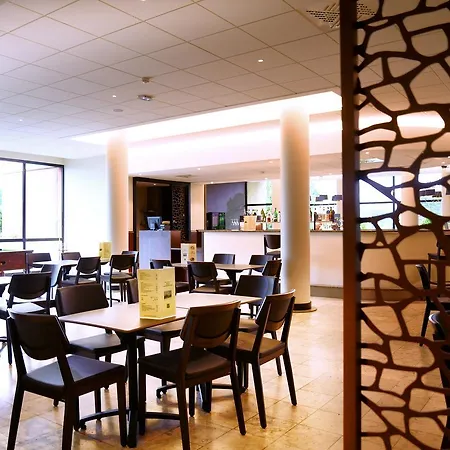 Hotel Logis Lyon Est Porte De L'ain Saint-Maurice-de-Beynost