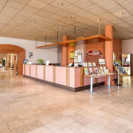 Hotell Logis Lyon Est Porte De L'ain