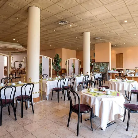 Logis Lyon Est Porte De L'ain 4* Saint-Maurice-de-Beynost