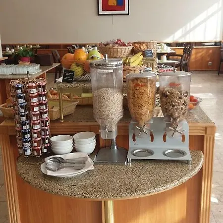 Logis Lyon Est Porte De L'ain Hotel