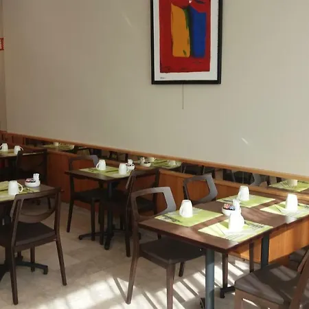 Logis Lyon Est Porte De L'ain Hotel Saint-Maurice-de-Beynost